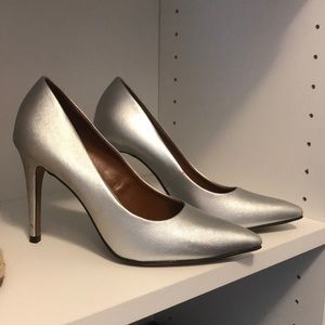 Christian Soriano silver heels size 7